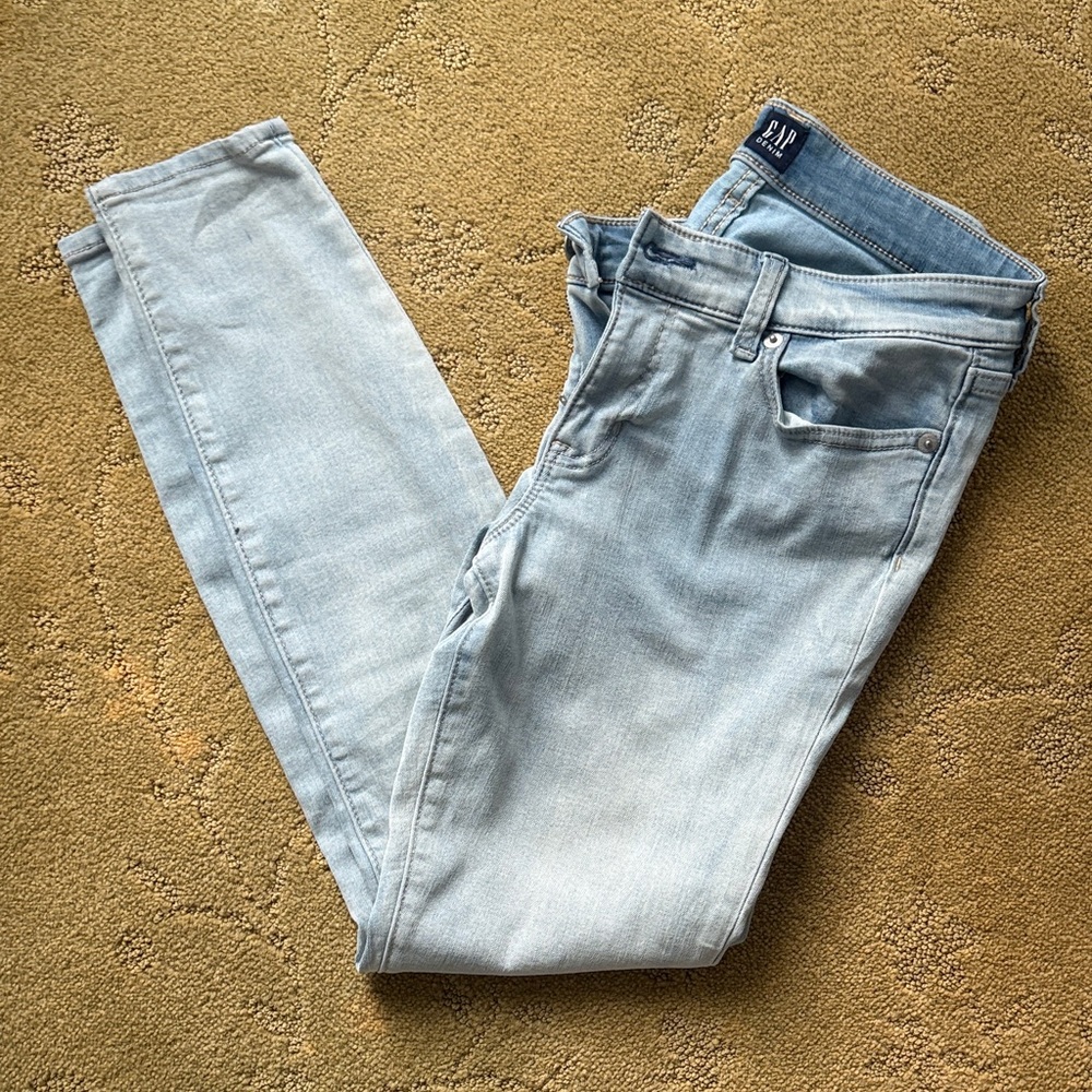 GAP women’s  Skinny Jeans in Light Blue